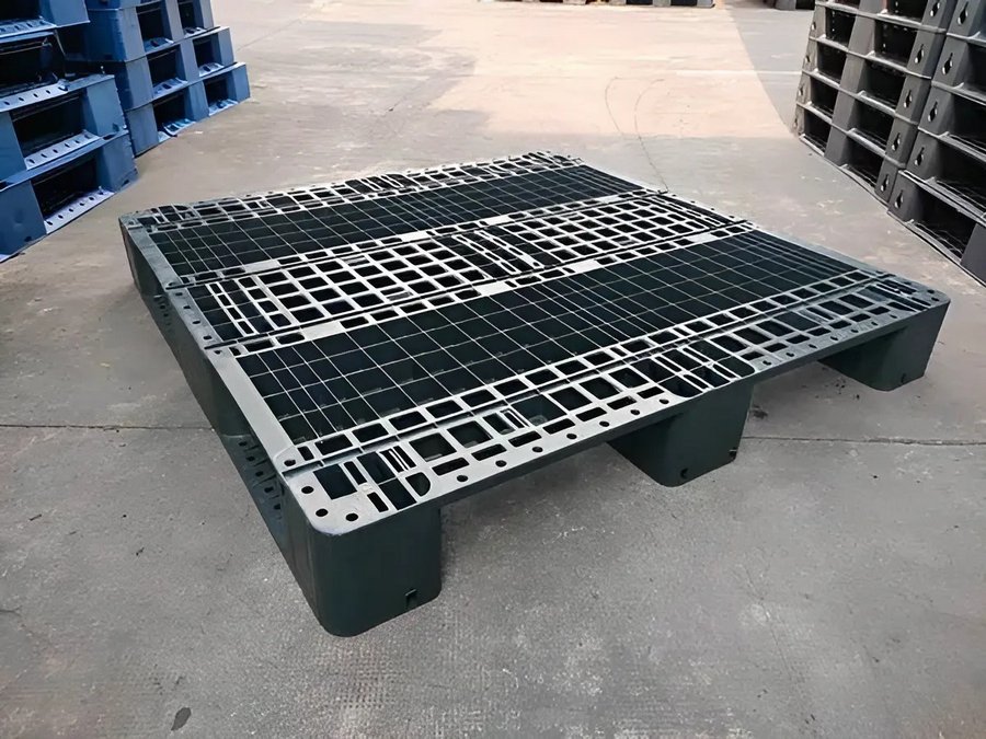 Pallet nhựa 1200x1200x150mm, 3 chân suốt 6 pallet nhua 1200x1200x150mm 3 chan suot anh 1
