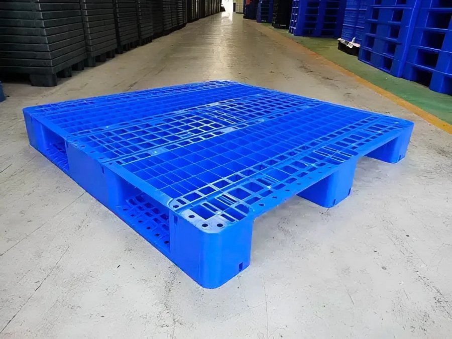 pallet nhua 1200x1200x150mm 3 chan suot anh 4